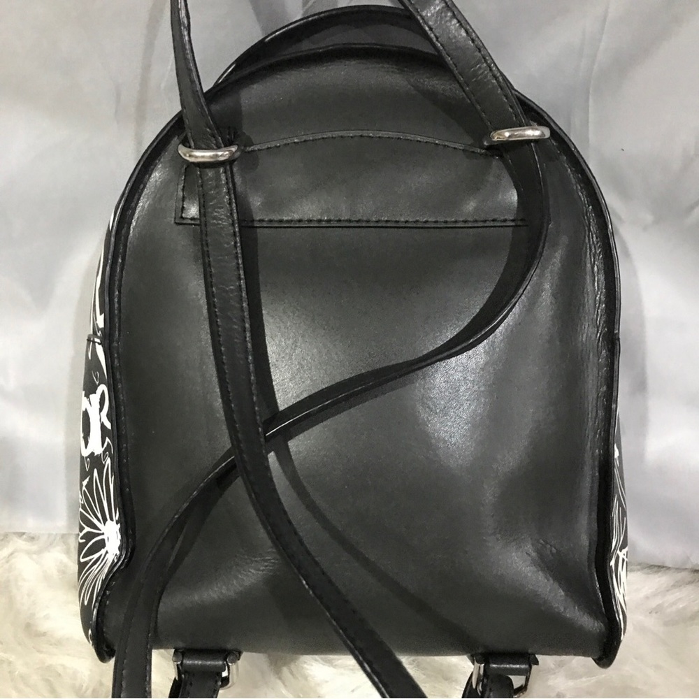 Michael Kors Graffiti Printed Backpack EUC - Picture 4 of 14